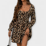 Leopardimustriga Kleid