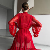 Ilinca – Läbipaistvast pitsist kimono