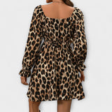 Leopardimustriga Kleid