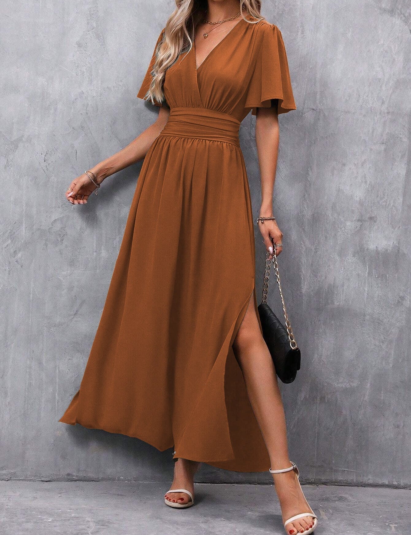 Eterna - Elegantne Must Maxi Kleit