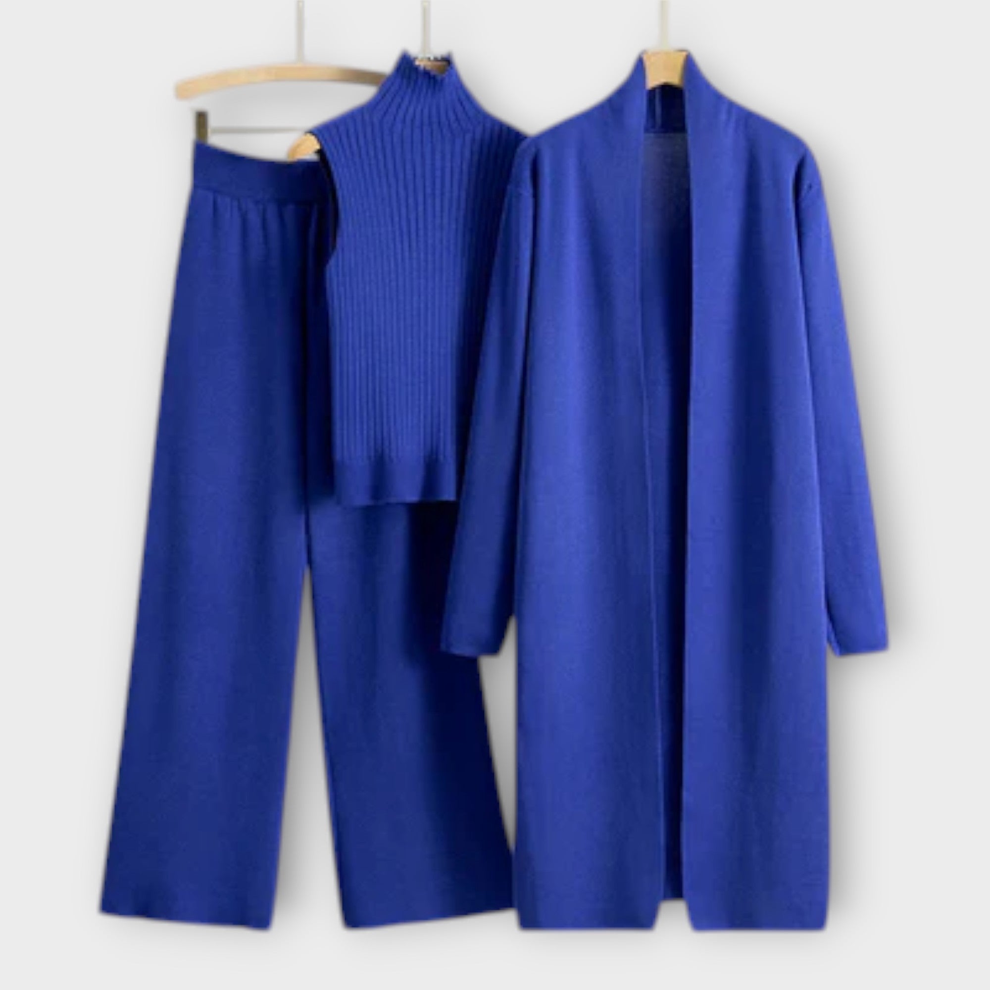 Isebel - Kolmeosaline komplekt