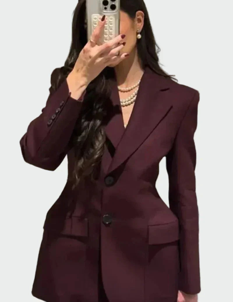 Impressiivse Lõikega Blazer