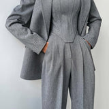 Elegantsus - Kolmeosaline komplekt