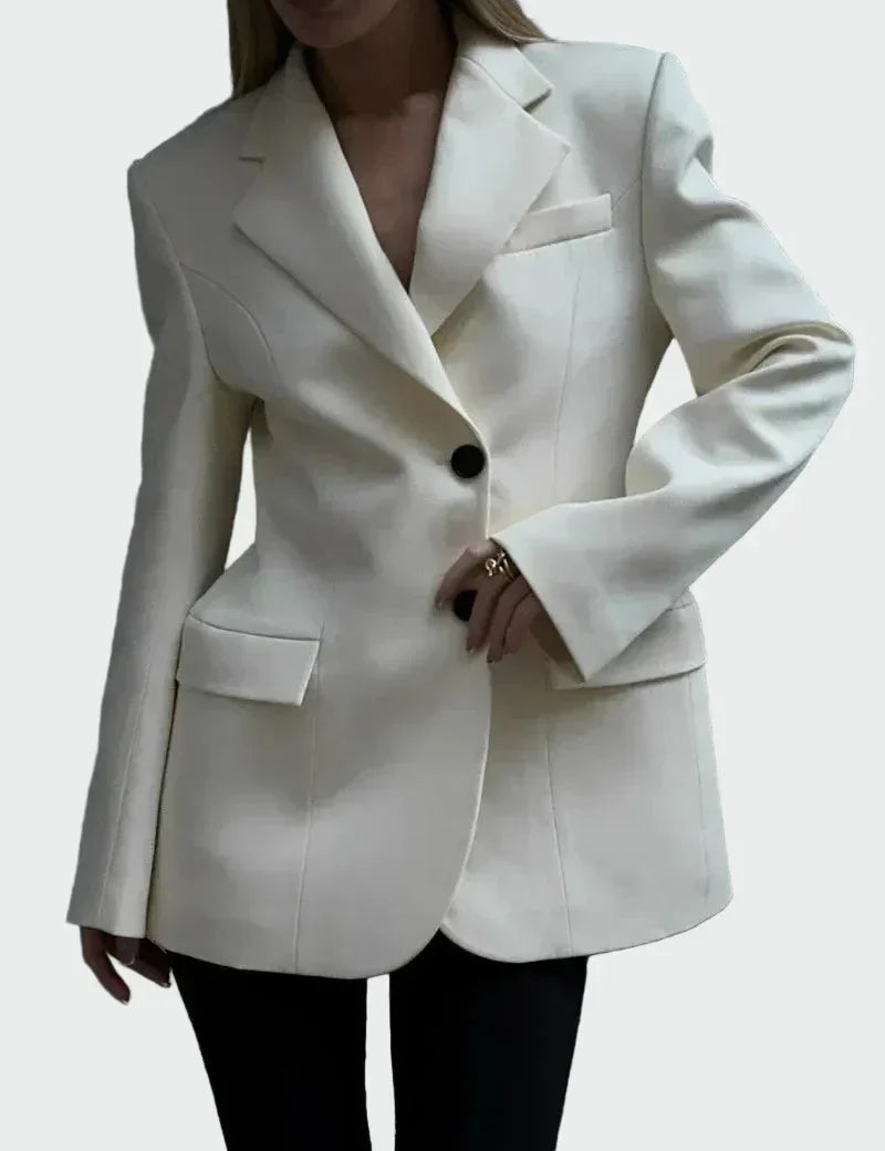 Impressiivse Lõikega Blazer