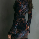 Mini Slim-fit Sametkleit Lillemustriga ja Narmastega Kraega